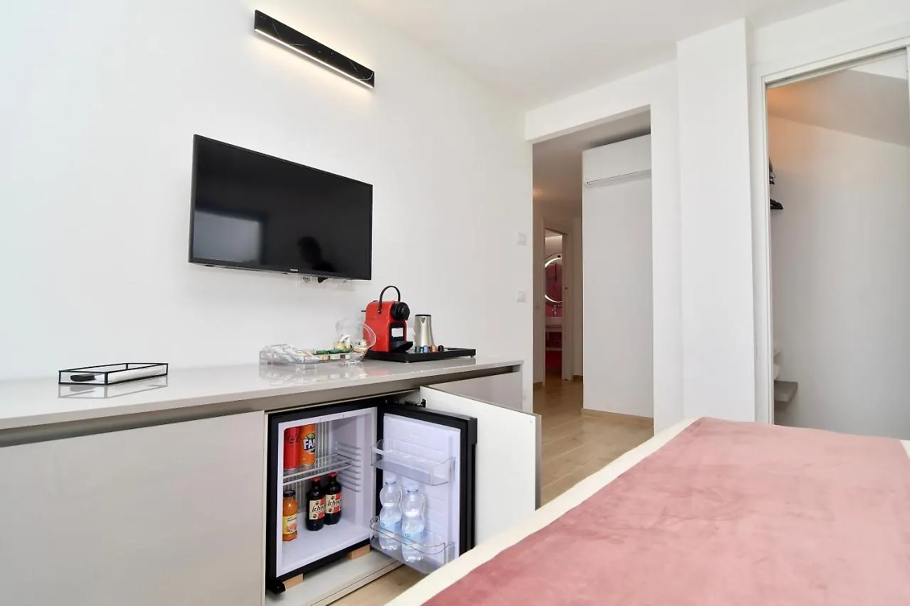 Bed & Breakfast Villa Almata Lu Lioni Italy